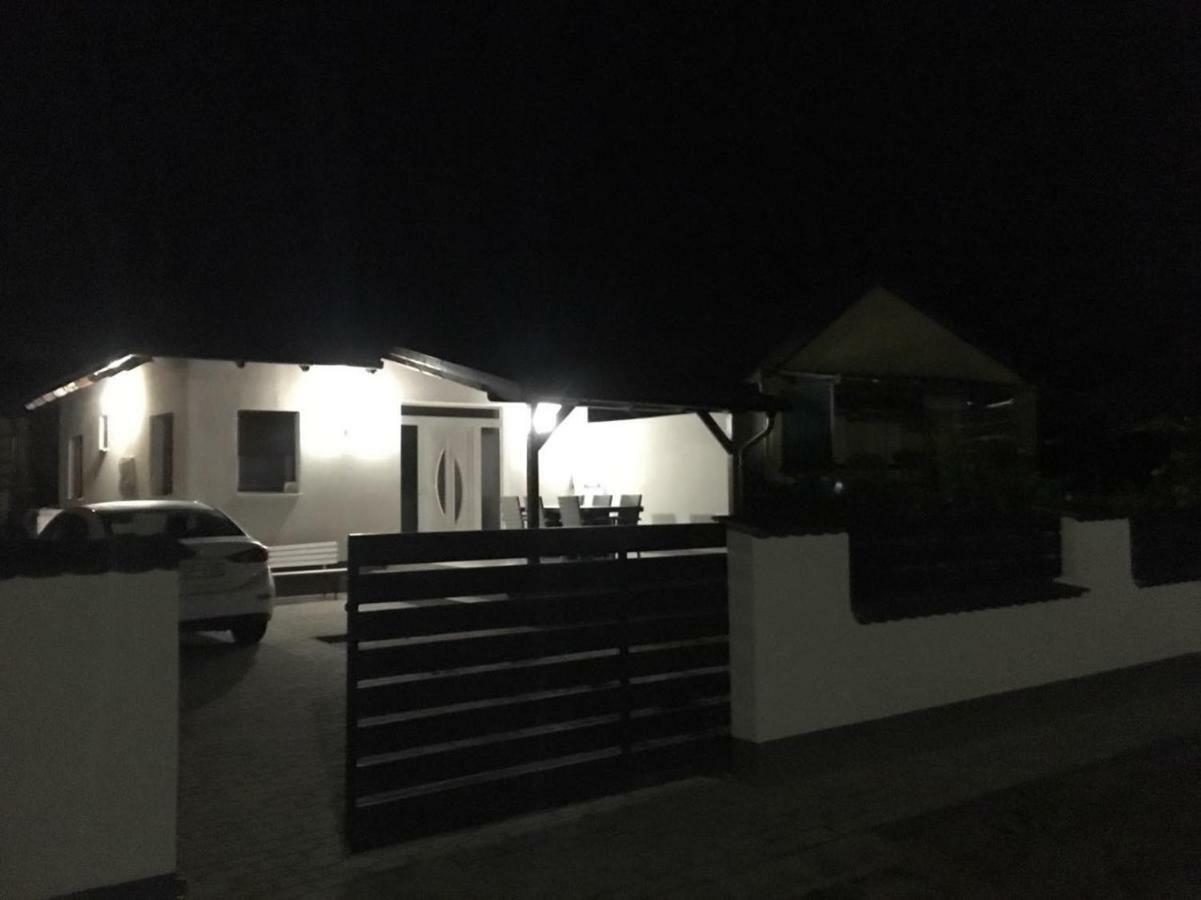 Tisza Dream Apartman Tiszakecske Luaran gambar
